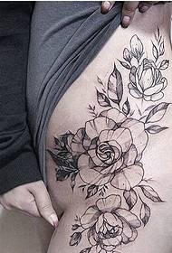 Farebné tetovanie kvetín pre dievčatá