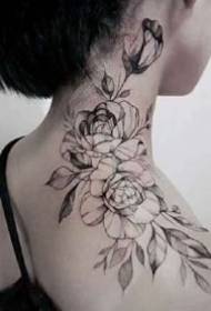 Una serie di bellissimi disegni di tatuaggi neri per le donne