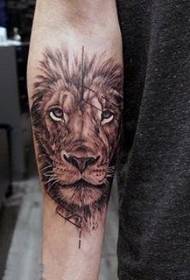 Lion King Tattoo Pag-Domineering at Matingkad na Pattern ng King King Tattoo