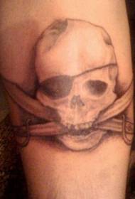 Рука коричневий піратський череп татуювання візерунок