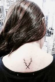 Foto di tatuaggio semplice ramoscello