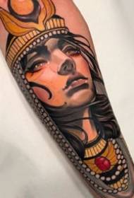 Tatuaje eredu tradizional berria - emakumeen tatuaje argazkiak Europako estilo bereizgarriarekin