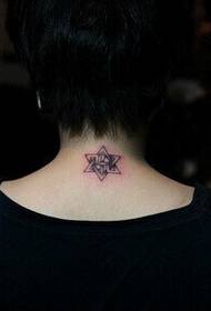 Tatuaggio a sei stelle piccolo e colorato