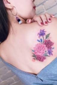 Un conxunto de pequenas tatuaxes frescas para nenas de vermello