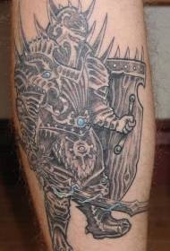 Grande guerriero con motivo a tatuaggio lampo blu