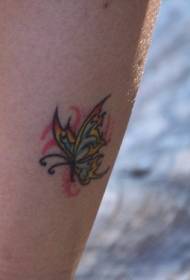 小さな色の蝶のタトゥーパターン