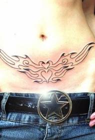 Abdomen patrún tattoo lasair íostach dubh