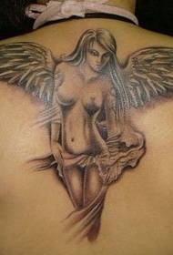 Miesten tatuointikuvio: Selän kauneuden enkelin siipien tatuointikuvion tatuointikuva