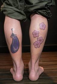 Benfärg aubergine och blommor tatuering mönster
