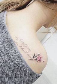 Friss és kedves lány váll levél tetoválás minta