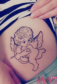 Meisiepersoonlikheid Cupido-tatoeëring