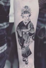 9 squisite immagini del tatuaggio geisha grigio nero