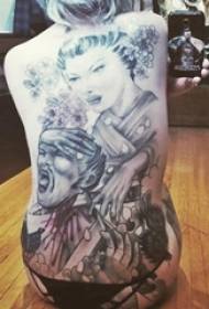 La ragazza è tornata sull'immagine creativa del tatuaggio della geisha della linea astratta della spina del punto grigio nero