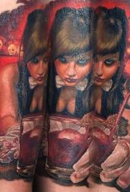 Creepy agba sexy nwaanyị tattoo ụkpụrụ