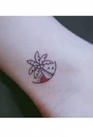 Ultra-simple small fresh tattoo for summer girls