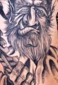 Modeli tatuazh i luftëtarit viking të zezë dhe të bardhë
