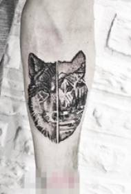 Boys love the murderous domineering sting tips geometric line wolf head tattoo pattern