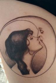 Coxa preto e branco combinação especial mulher beijo lua tatuagem padrão