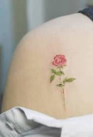 36 semplici piccoli piccoli tatuaggi freschi per le ragazze