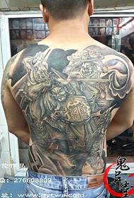Hefei Ghosts Tattoo tatuirovkasi namoyishi: Zhong Rong tatuirovkalari Beshta arvohni tatuirovkaga tatuirovka qilish