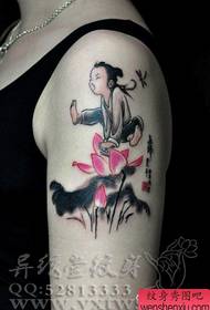 Leungeun pola tato tato sareng lotus anu kasohor