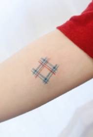 Plaid ស៊េរី -៩ បំណែកនៃគំរូស្នាមសាក់ plaid ស្រស់ស្រស់និងសាមញ្ញគួរឱ្យចង់ធ្វើ