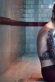 Home real: a foto do tatuaje de Beckham