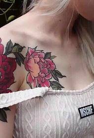 ຮູບແບບ tattoo peony pexy ສຳ ລັບຜູ້ຍິງເອີຣົບແລະອາເມລິກາ
