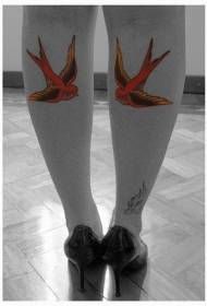 Цвят на краката червен модел татуировка на врабче