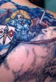 Белы мядзведзь з малюнкам татуіроўкі воіна
