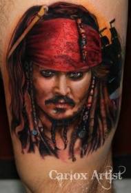 Boja nogu realističan uzorak piratske jack tetovaže