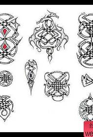 Totem schets tattoo patroon