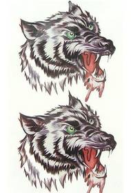 Naskah tato kepala serigala yang mendominasi