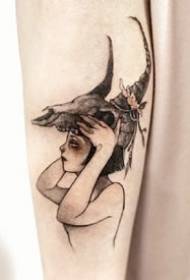 Set di tatuatori coreani disegnati a mano con disegni di tatuaggi per bambina