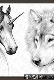 Wolf tattoo patroon: 'n wolfkop eenhoring tatoo patroon