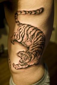 tatueringsmönstret för den svarta tigernsidan