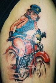 섹시 한 여자 승마 오토바이 문신 패턴