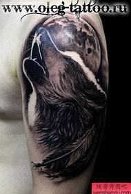Αρσενικό βραχίονα σούπερ όμορφος μοτίβο τατουάζ κεφάλι λύκο