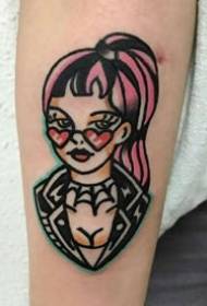 Immagine di alcune opere di tatuaggi scolastici di ragazze straniere europee e americane