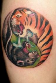 plecu krāsas leoparda un tīģera Yinyang tetovējuma attēli