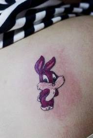 Милий мультфільм кролик татуювання візерунок, який подобається дівчатам