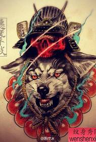 Рукопись татуировки свирепой классической головы волка