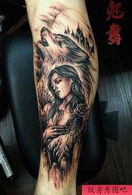 Le matagofie o le lalelei o le wolf le lelei o tattoo tattoo i luga o vae