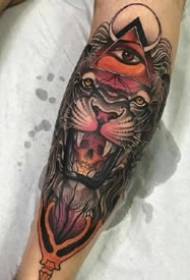 conjunto de estilo escolar de diseños de tatuajes de tigre de colores