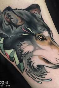 Calf painted wolf tattoo ụkpụrụ