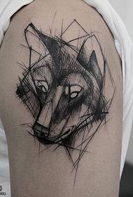 Shoulder line stinging wolf tattoo patroon