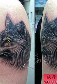Wolf τατουάζ πρότυπο: ένα δημοφιλές όμορφο βραχίονα μοτίβο τατουάζ κεφάλι κεφάλι