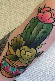 Красиві маленькі свіжі квіти і рослини татуювання від Тіллі