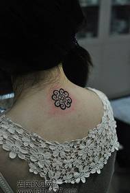 Motif de tatouage Girllike totem trèfle à quatre feuilles