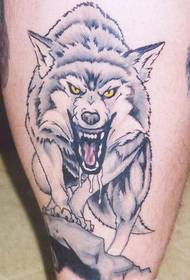 화난 늑대 문신